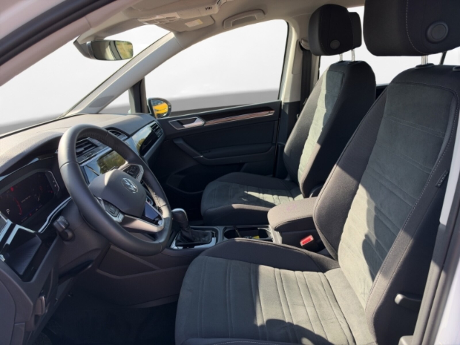 Volkswagen Touran – Bild 8