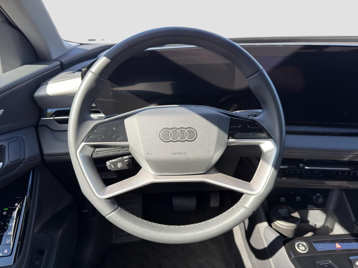 Bild über Audi Q6 SUV e-tron e-tron quattro - für weitere Informationen kontaktieren Sie den Audi Partner