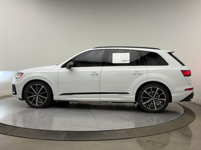 2023 Audi SQ7