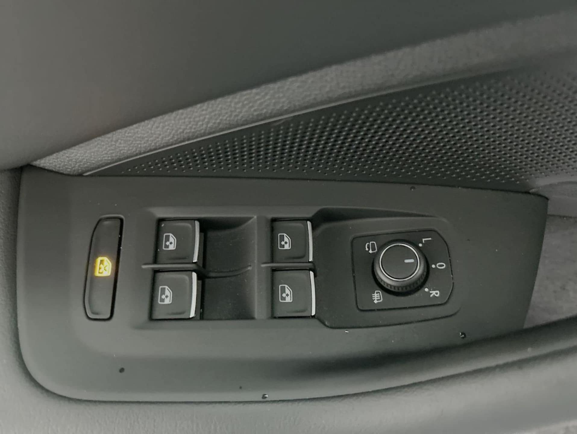 Volkswagen Passat Elegance