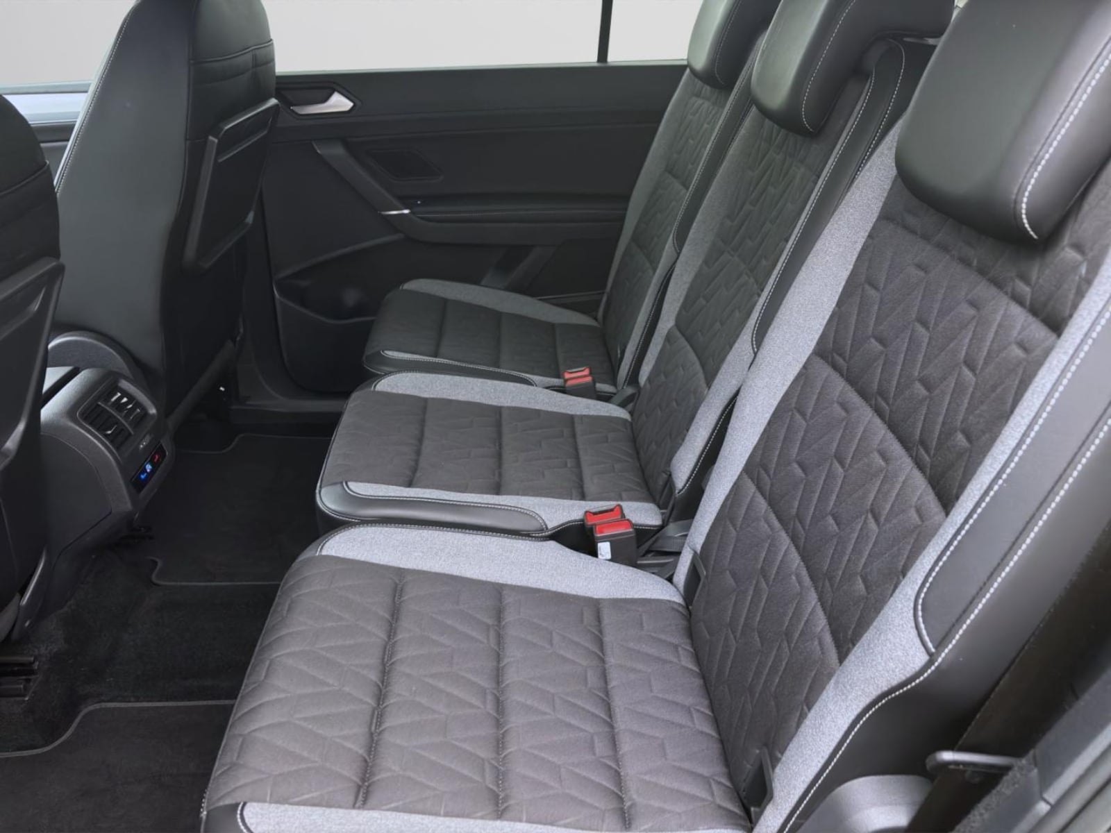 Volkswagen Touran – Bild 16