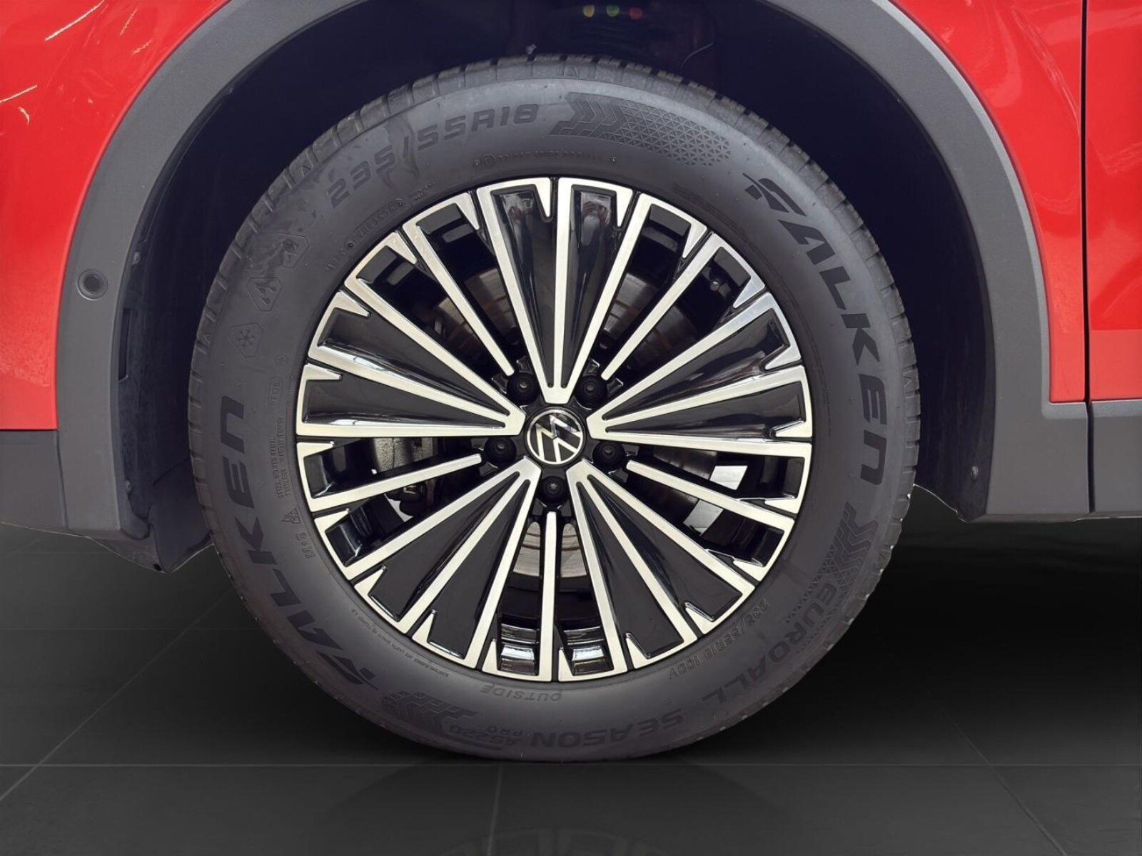Volkswagen Tiguan – Bild 7