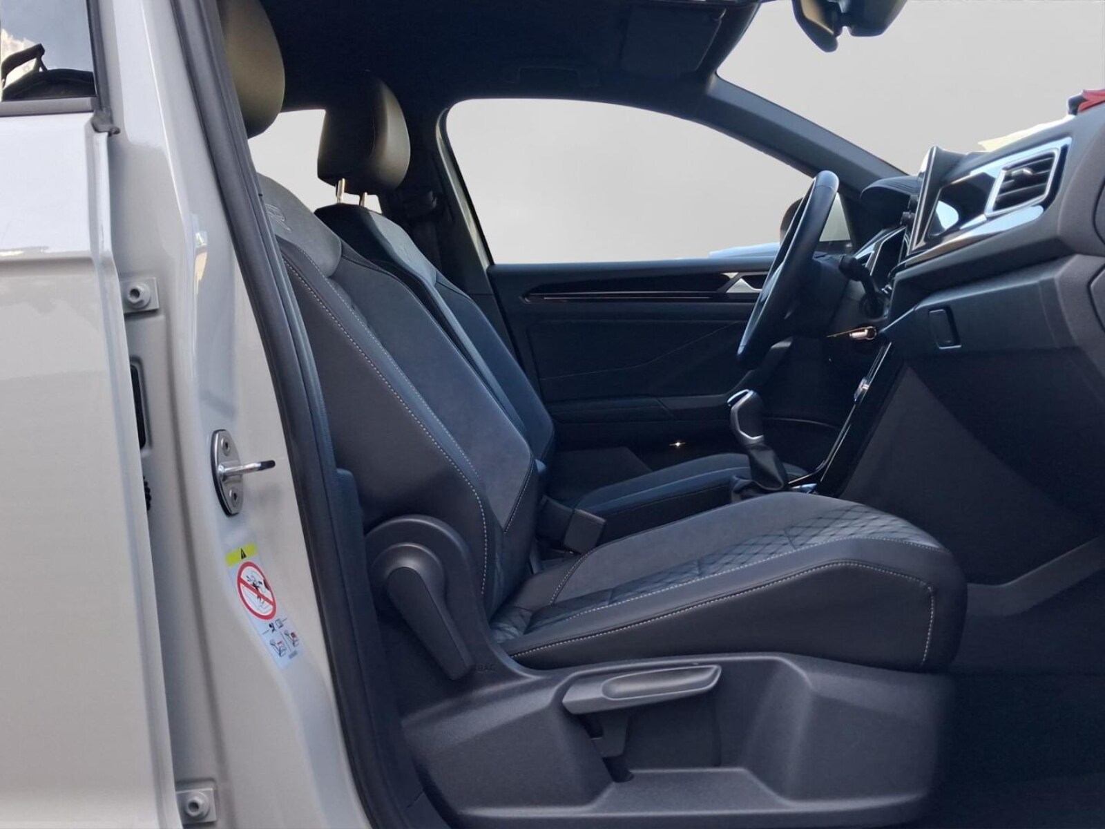 Volkswagen T-Roc – Bild 14