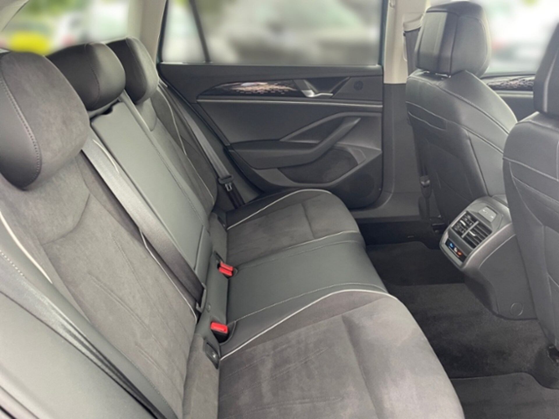 Volkswagen Passat Elegance