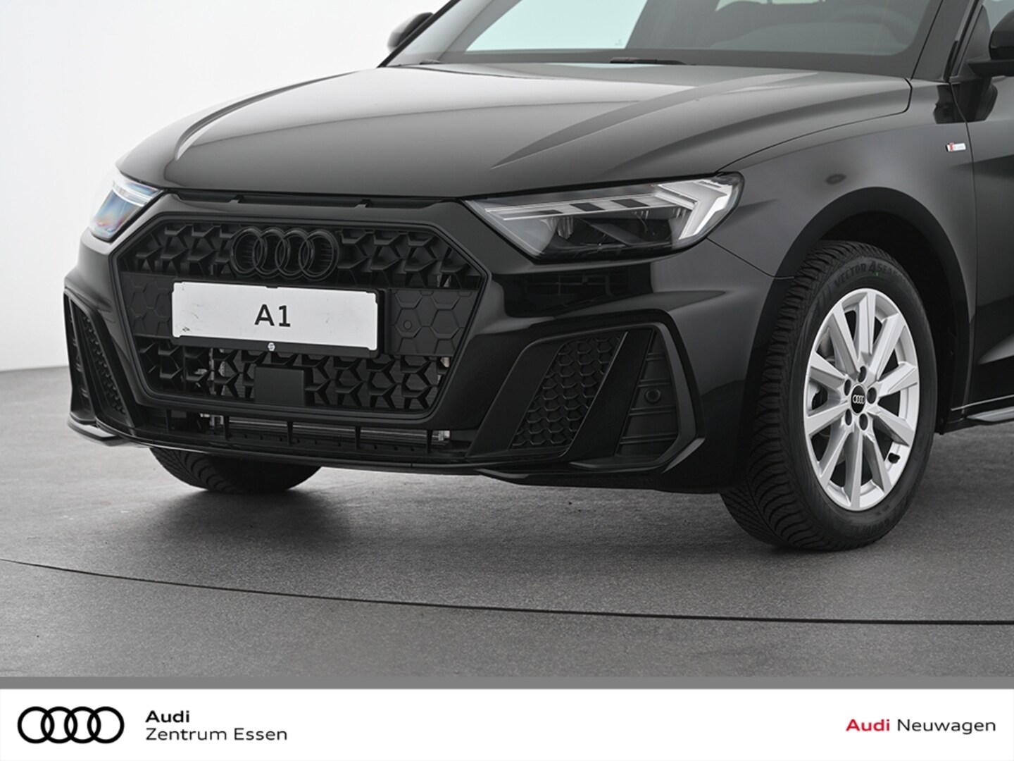 Bild über Audi A1 Sportback S line 30 TFSI S tronic - für weitere Informationen kontaktieren Sie den Audi Partner