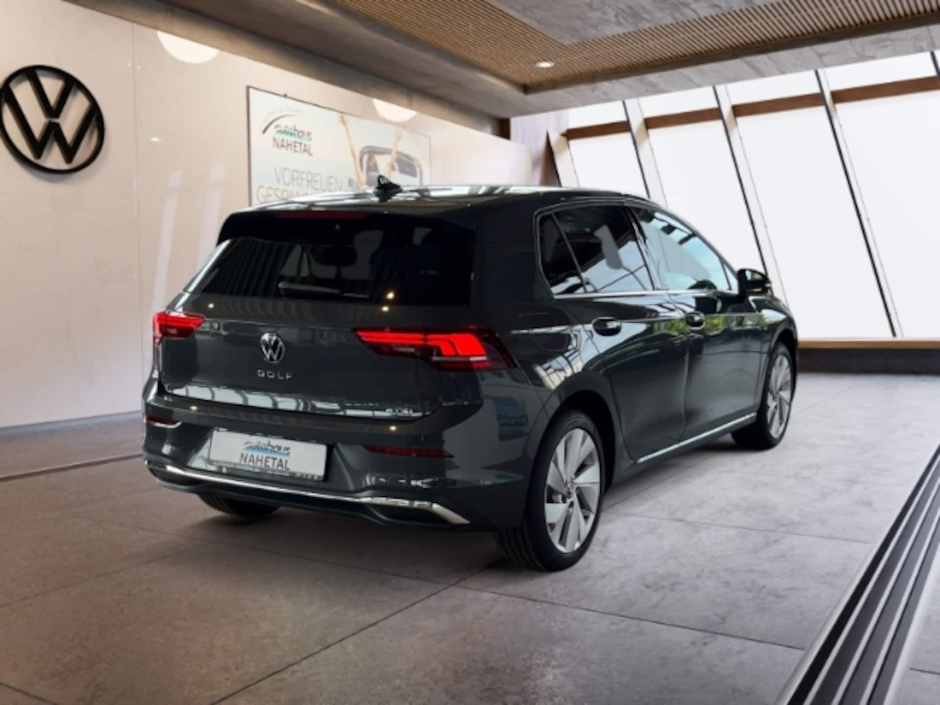 Volkswagen Golf Style