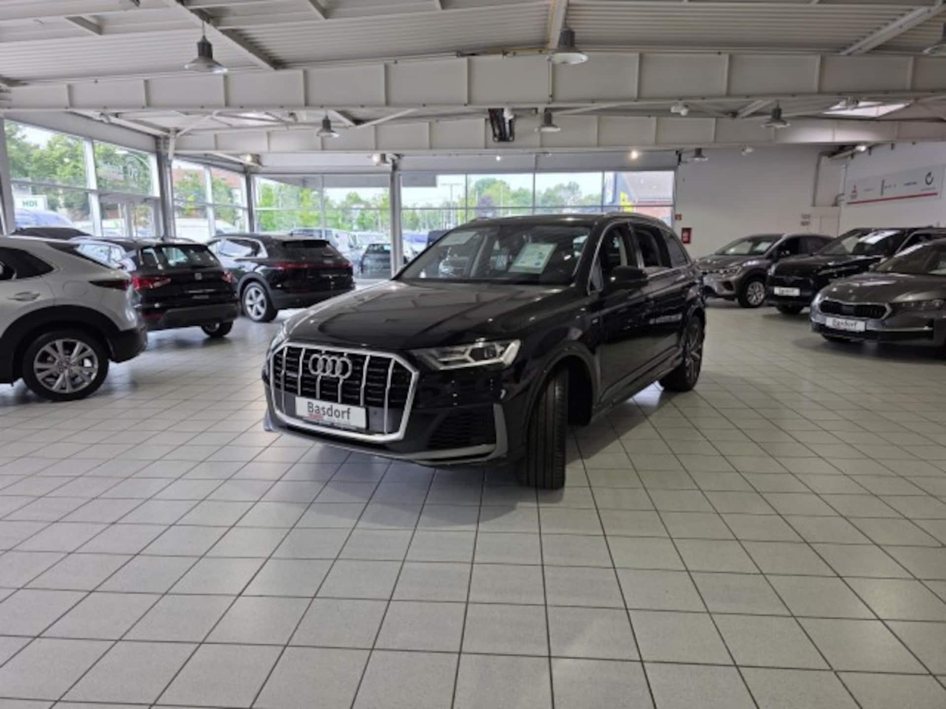 Audi Q7 SUV TFSI e S line