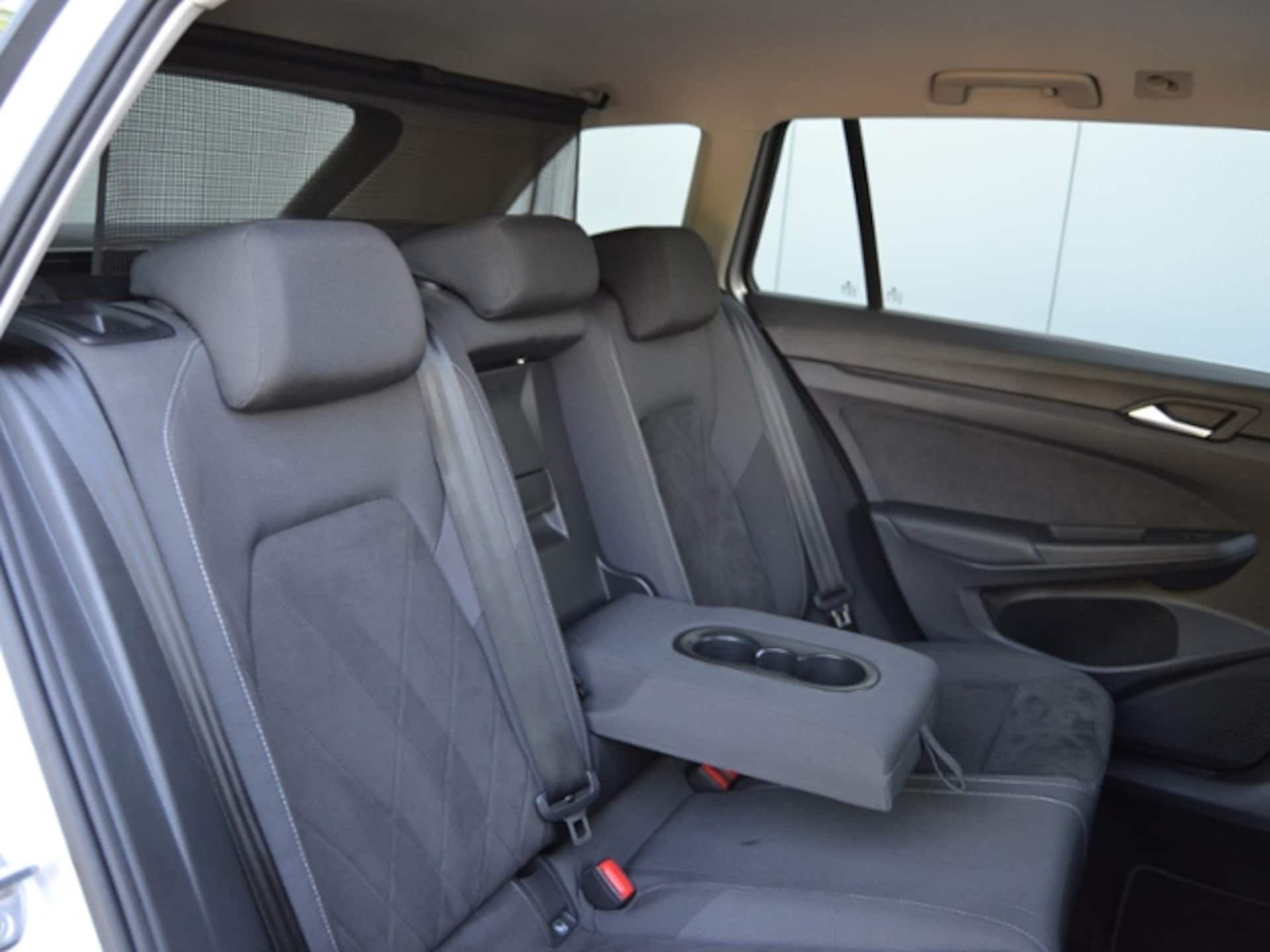 Volkswagen Golf Variant Style