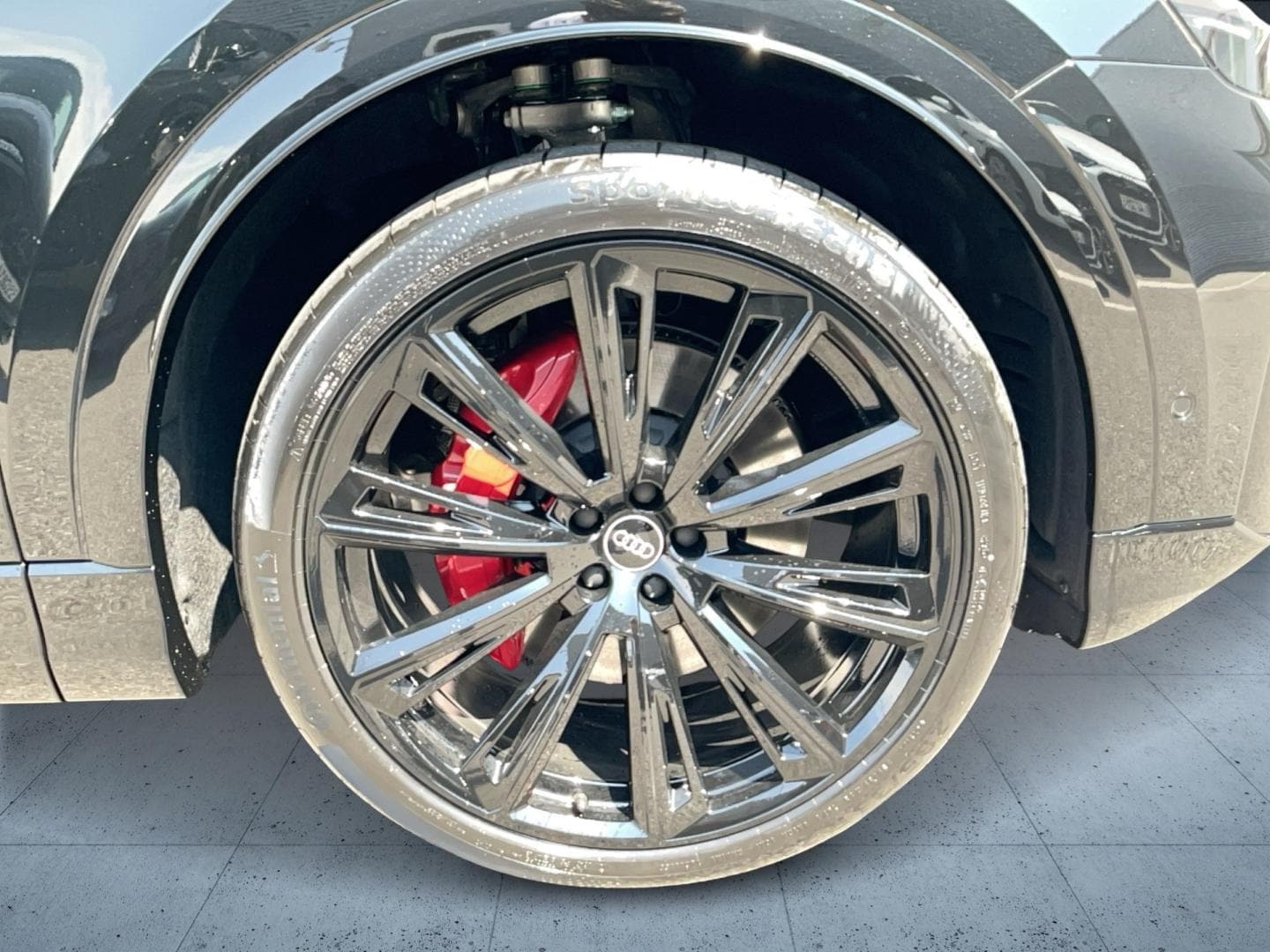 Bild über Audi Q8 SUV TFSI e S line business TFSI e quattro 360 kW tiptronic - für weitere Informationen kontaktieren Sie den Audi Partner