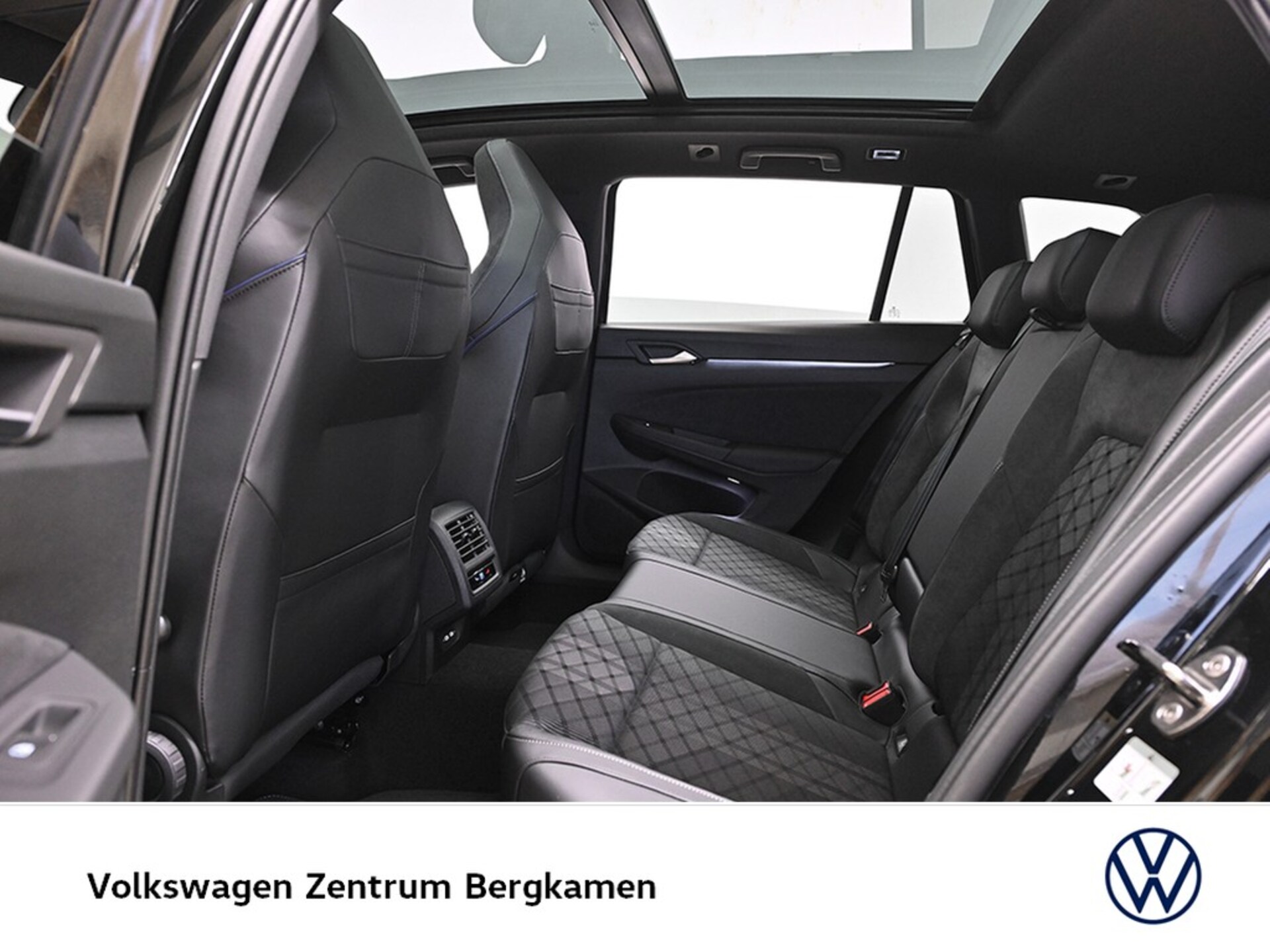 Volkswagen Golf Variant R-Line