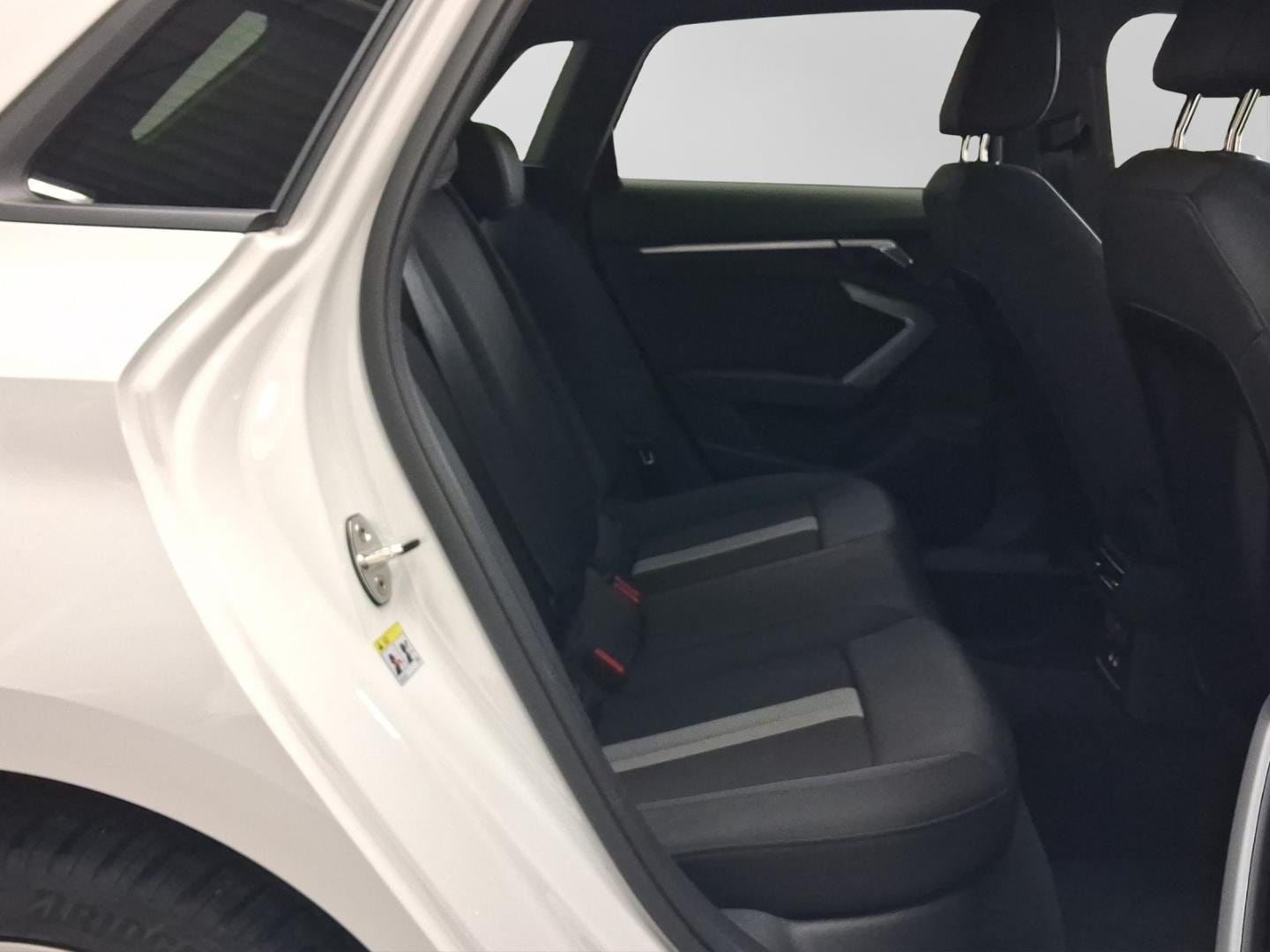 Bild über Audi A3 Sportback TFSI Schaltgetriebe - für weitere Informationen kontaktieren Sie den Audi Partner