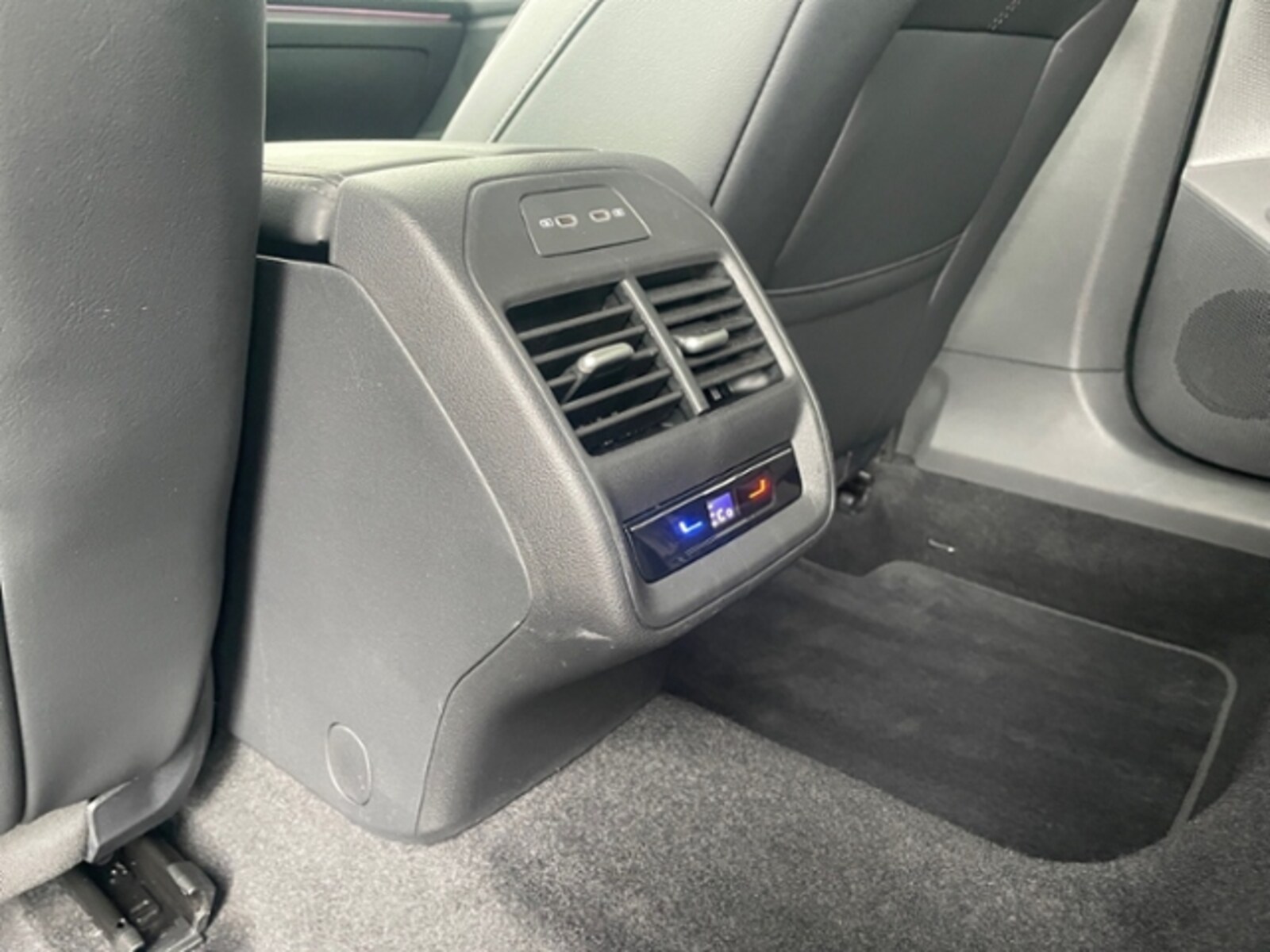 Volkswagen Passat – Bild 25