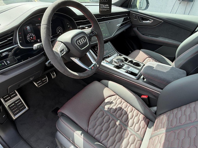 2026 Audi RS Q8 SUV performance