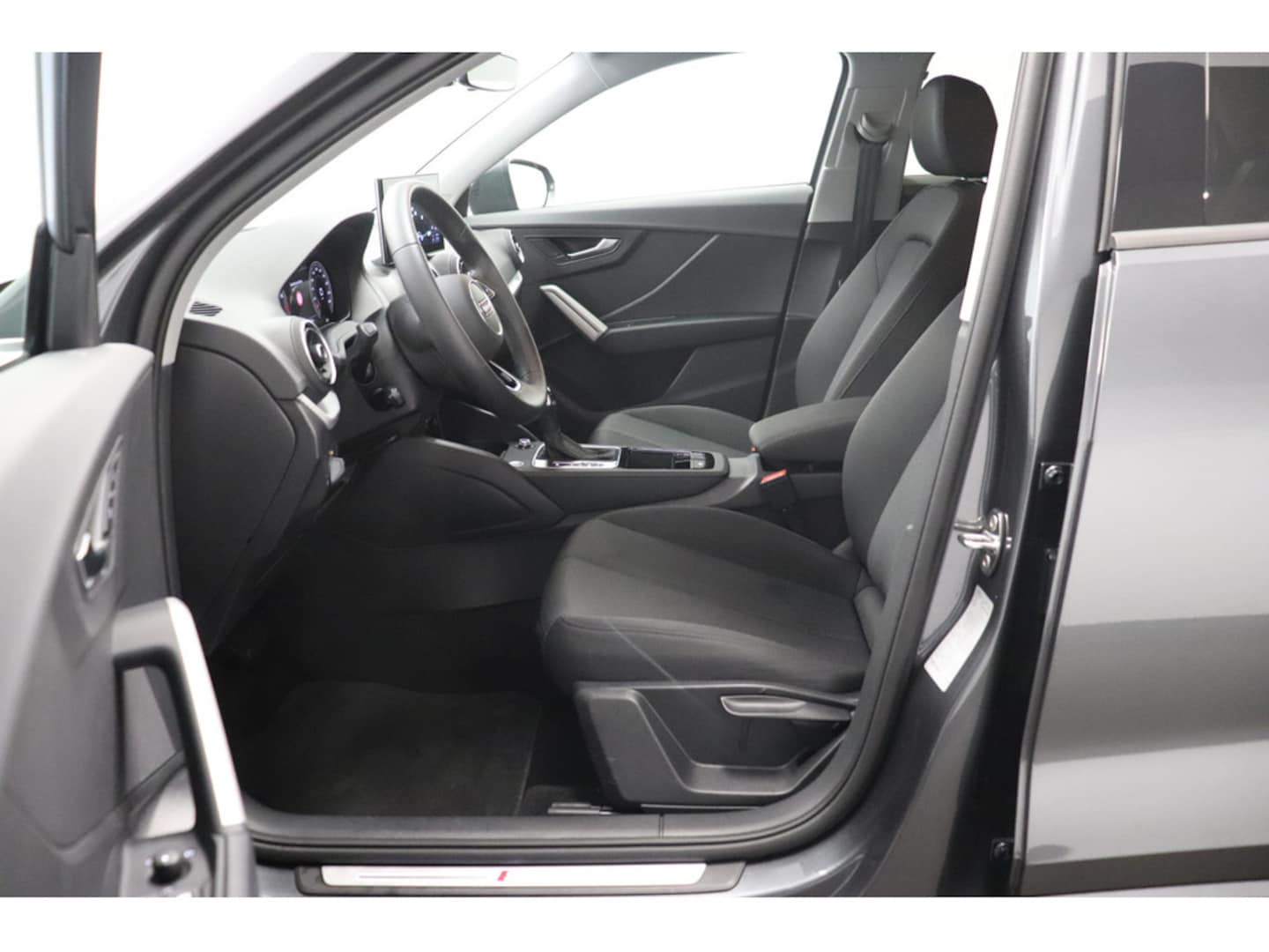 Bild über Audi Q2 S line 35 TFSI S tronic - für weitere Informationen kontaktieren Sie den Audi Partner