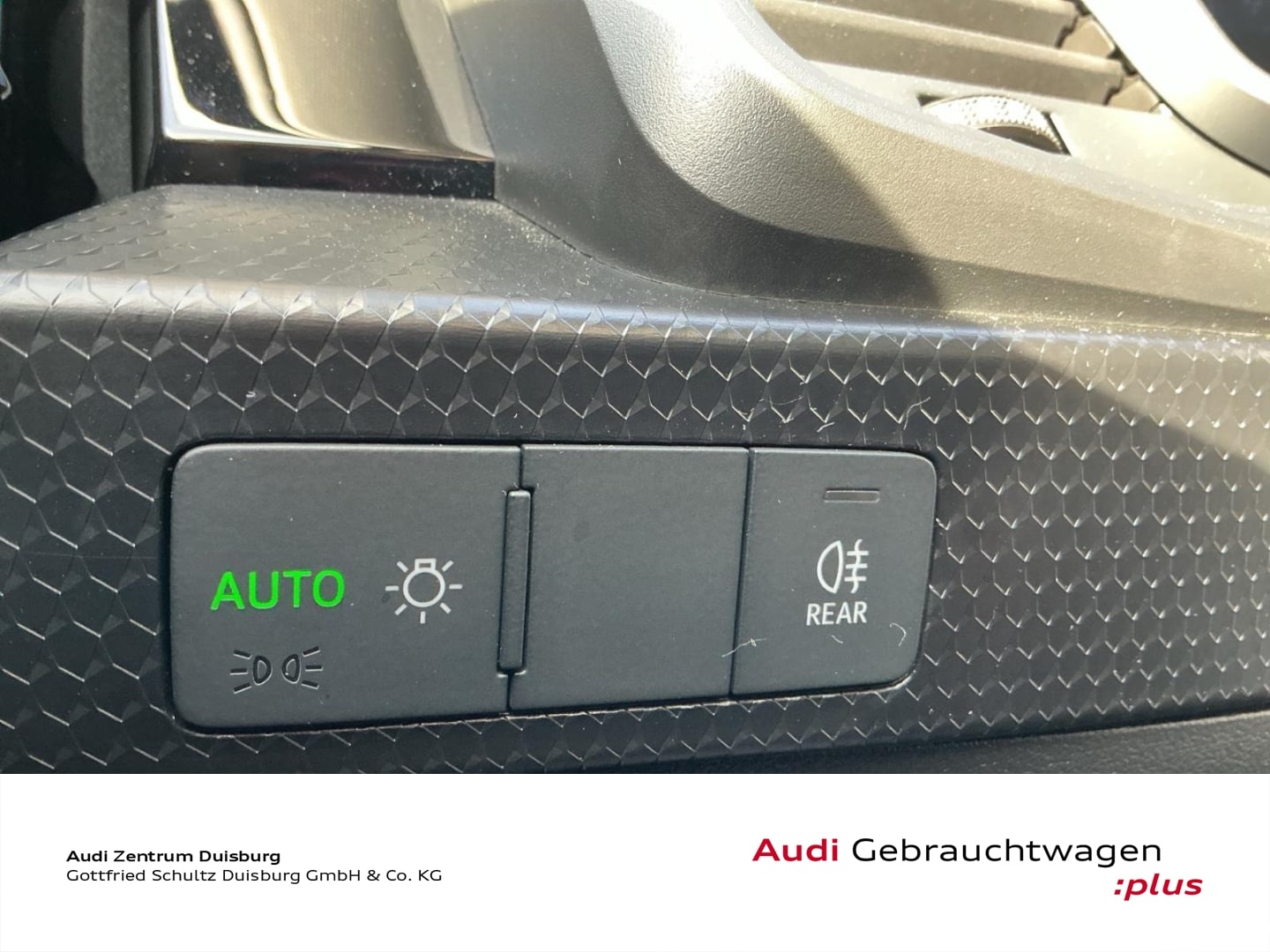 Bild über Audi A1 Sportback advanced 30 TFSI Schaltgetriebe - für weitere Informationen kontaktieren Sie den Audi Partner