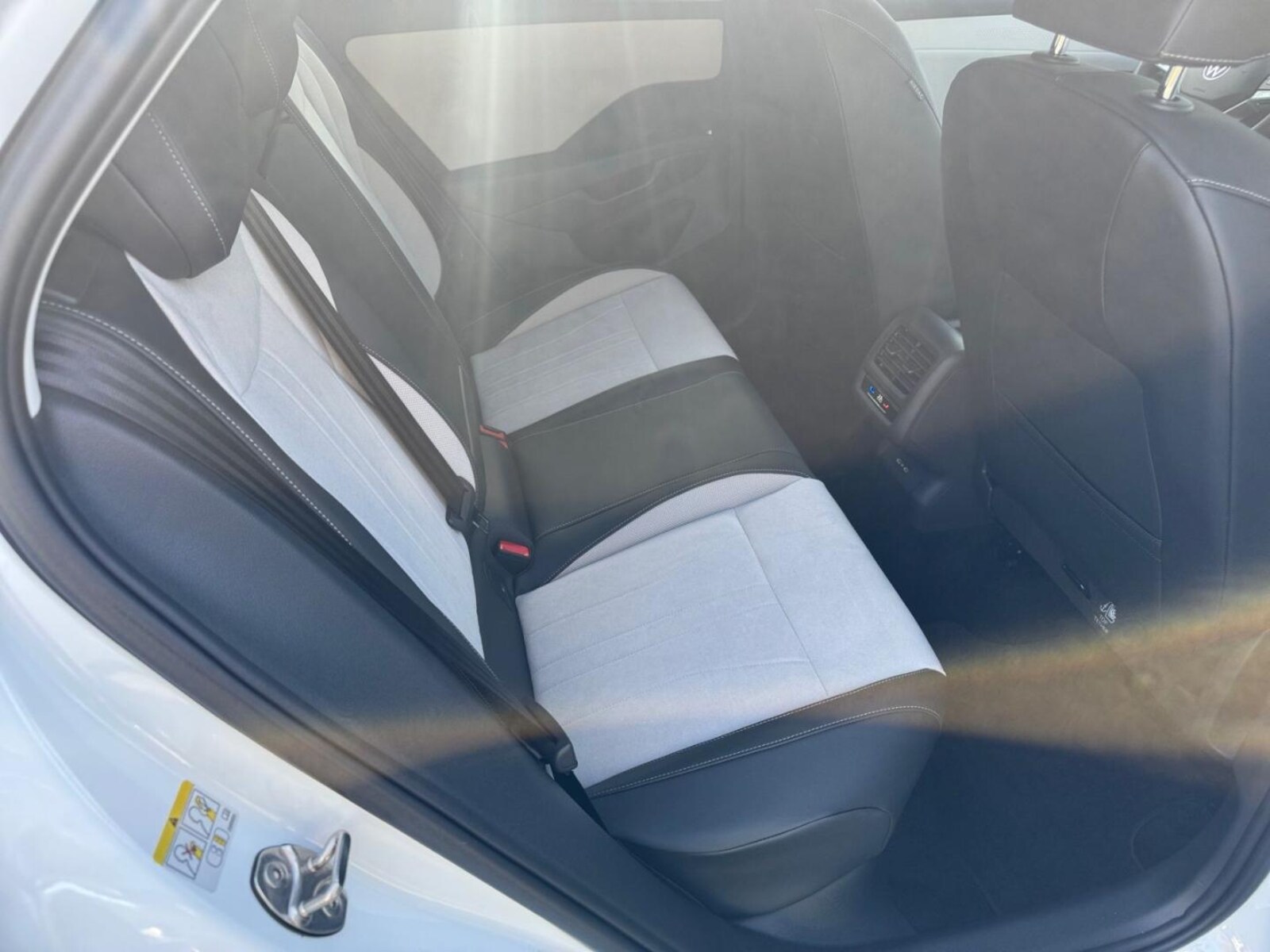 Volkswagen T-Roc – Bild 12