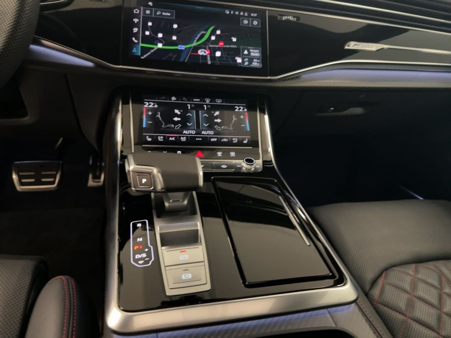 Bild über Audi Q8 SUV TFSI e S line business TFSI e quattro 360 kW tiptronic - für weitere Informationen kontaktieren Sie den Audi Partner