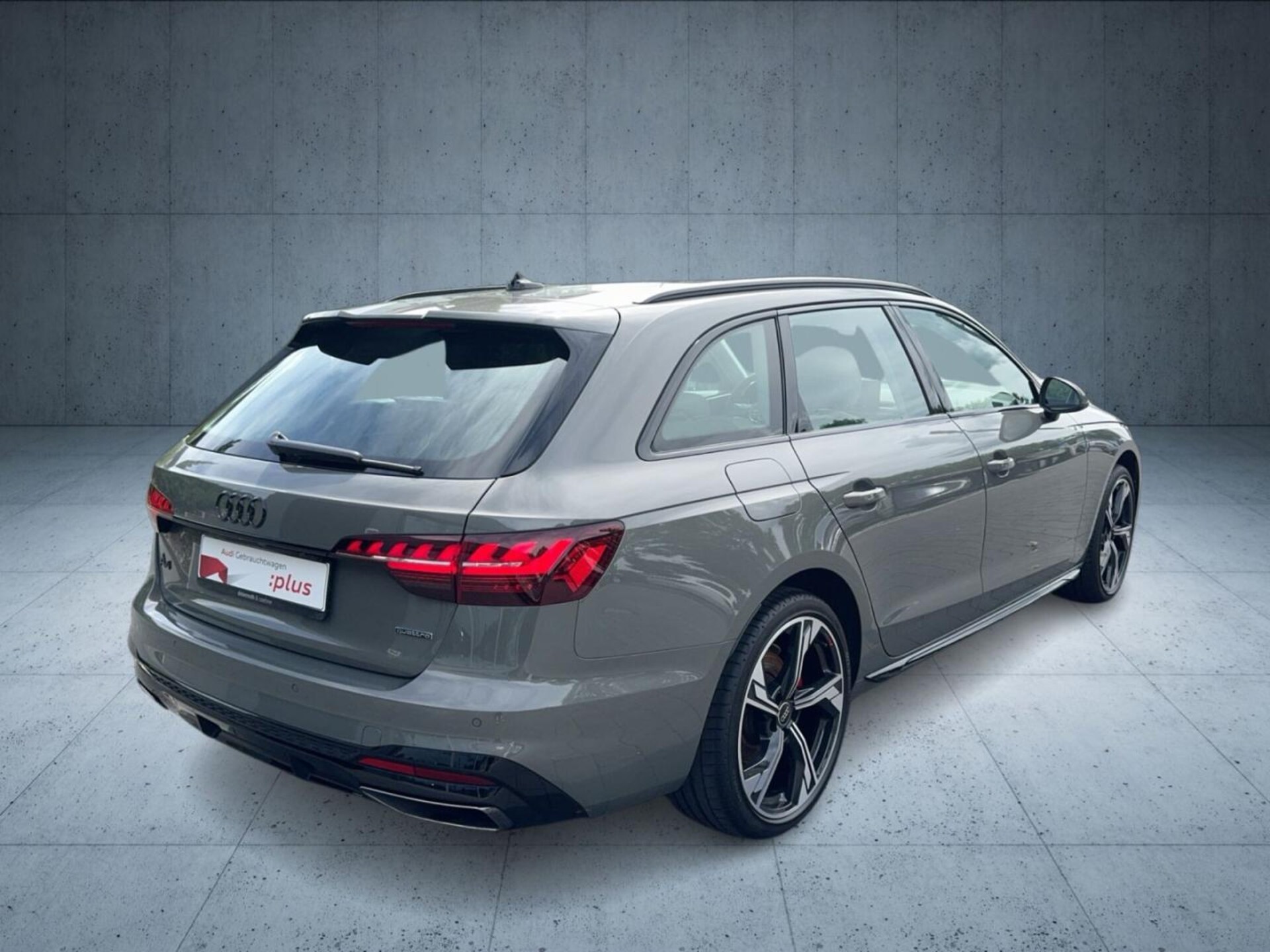 Audi A4 Avant S line