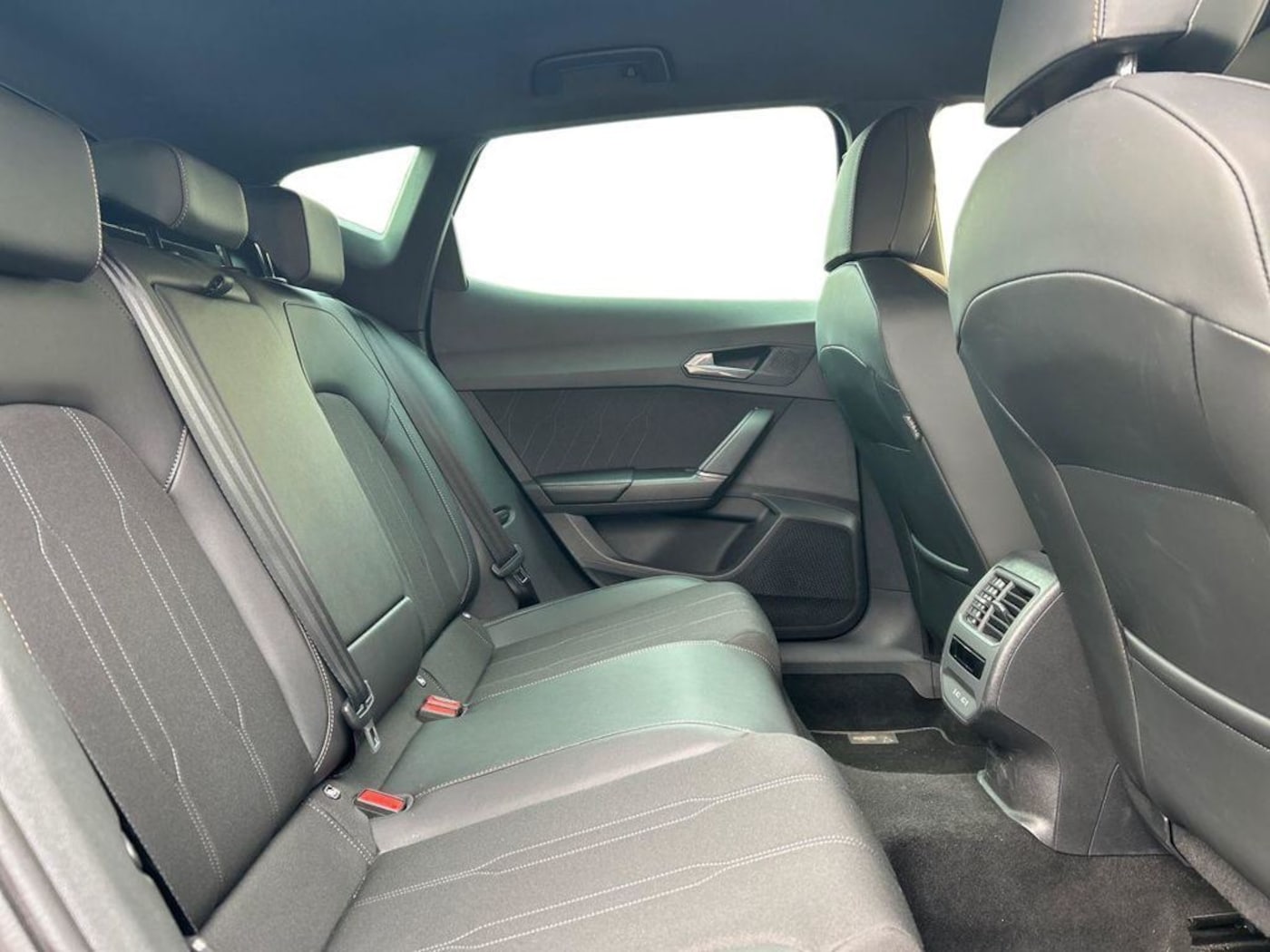 CUPRA Formentor 1.5 eTSI DSG 110 kW (150 CV) — photo 6