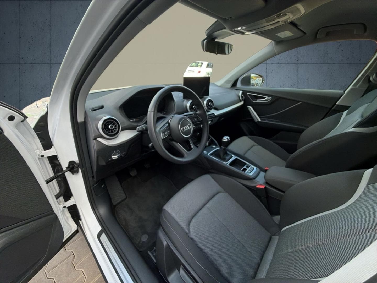 Bild über Audi Q2 30 TFSI Schaltgetriebe - für weitere Informationen kontaktieren Sie den Audi Partner