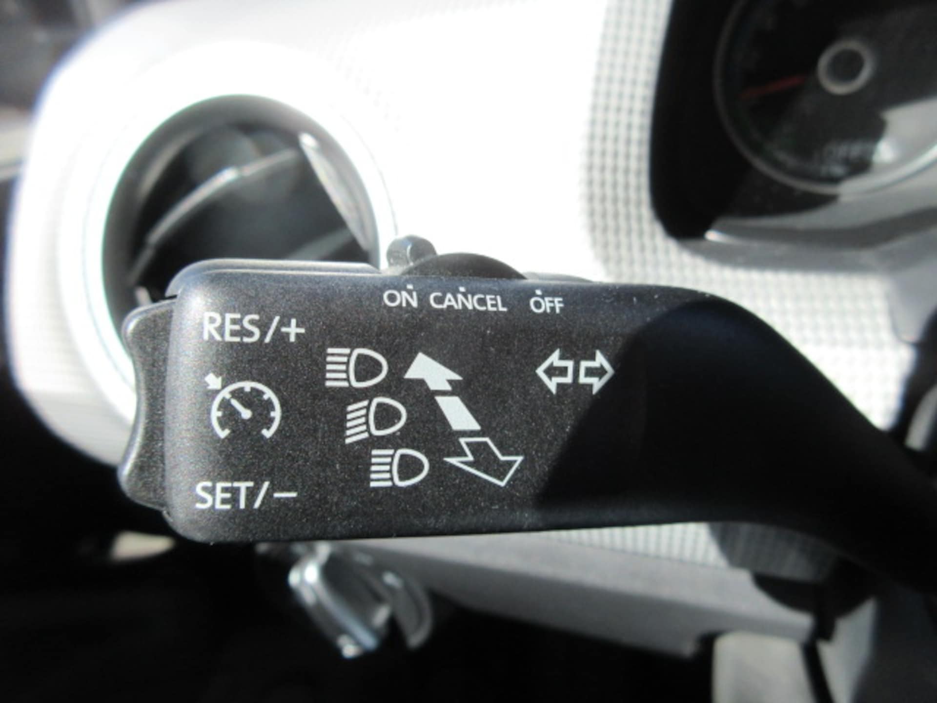 Volkswagen e-up! "Max"