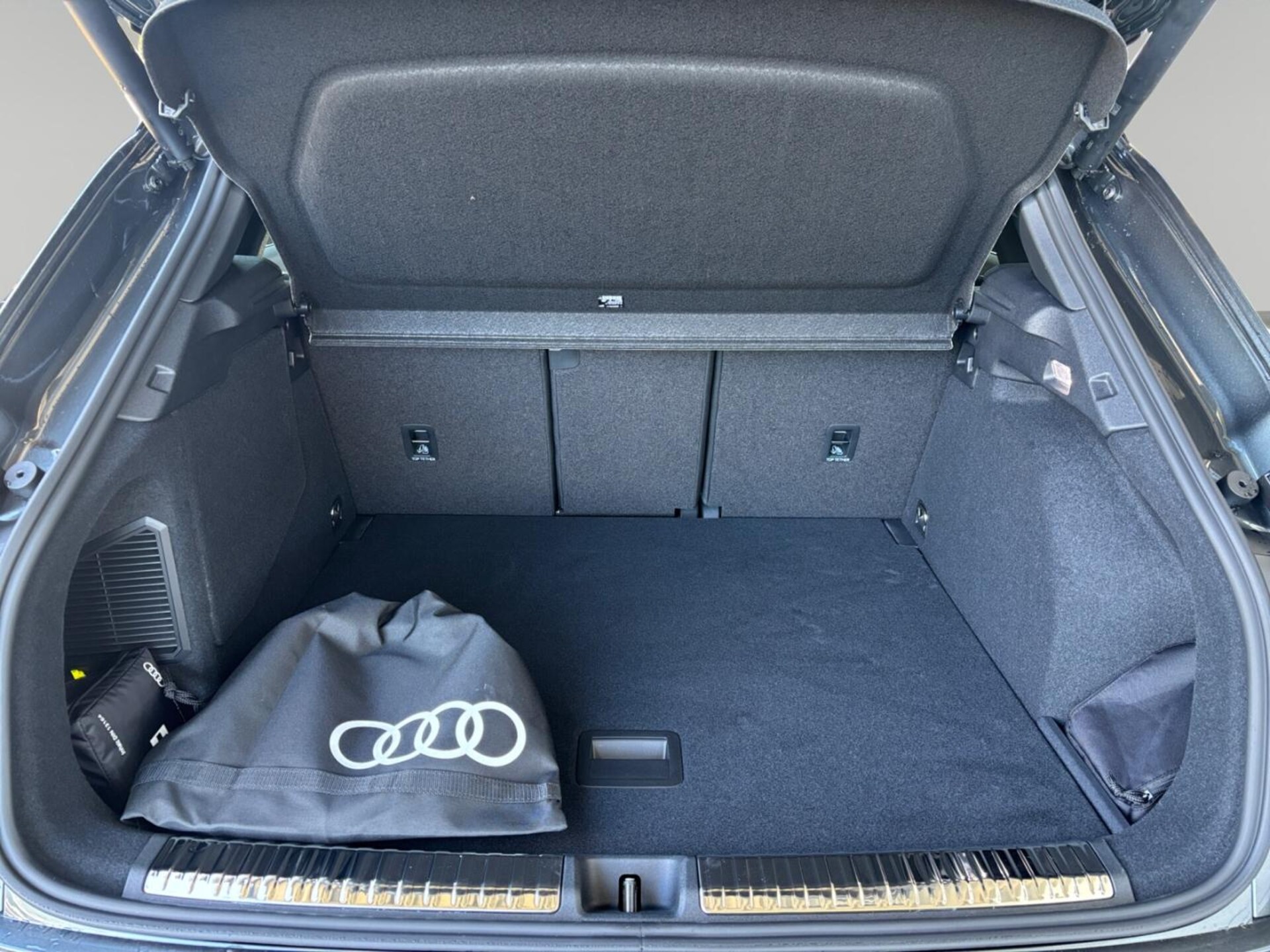 Audi Q3 SUV e-hybrid