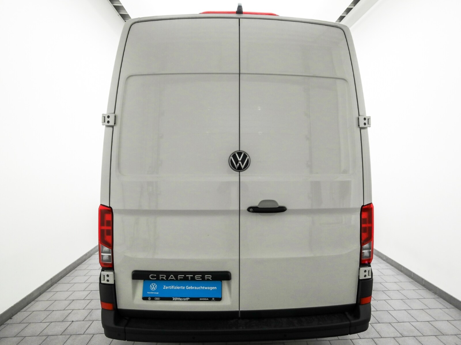 Volkswagen Crafter Kasten mittlerer Radstand – Bild 4