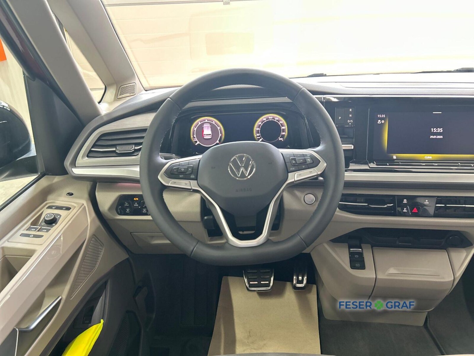Volkswagen Multivan Langversion – Bild 9