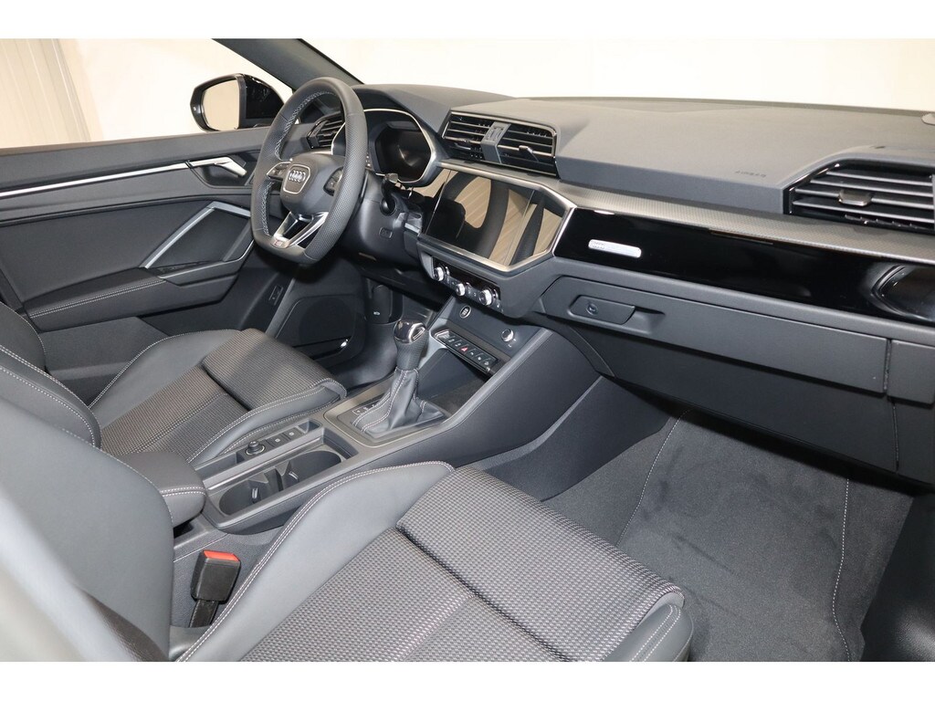 Image about Audi Q3 Sportback S line 35 TDI S tronic