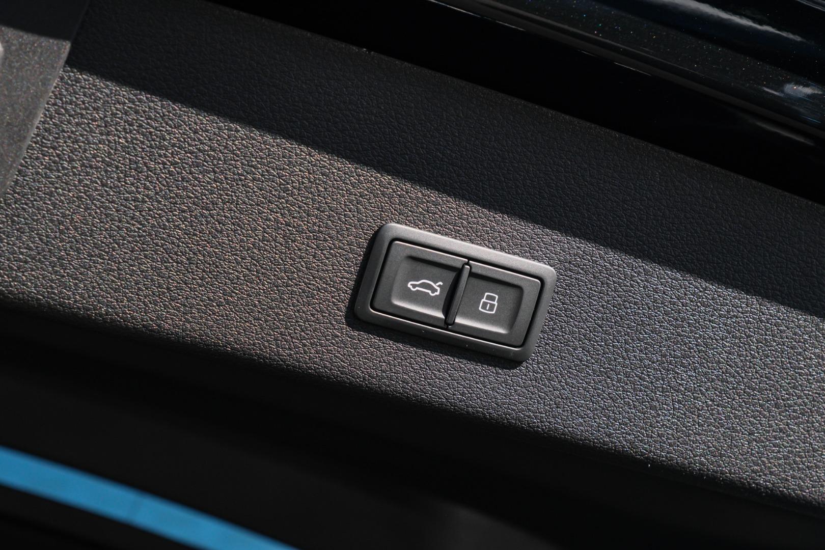 Image about Audi SQ8 Sportback e-tron e-tron quattro