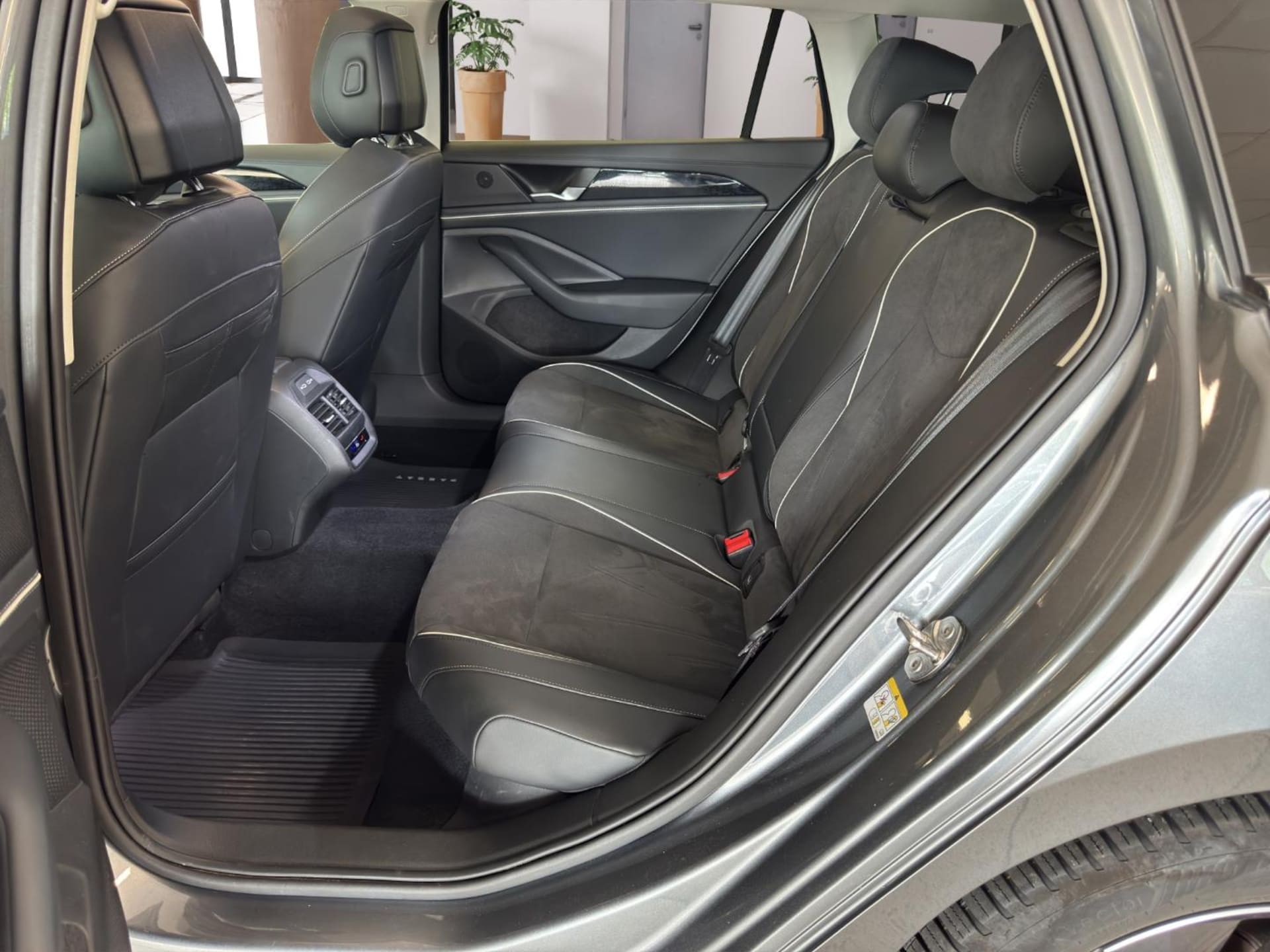 Volkswagen Passat Business