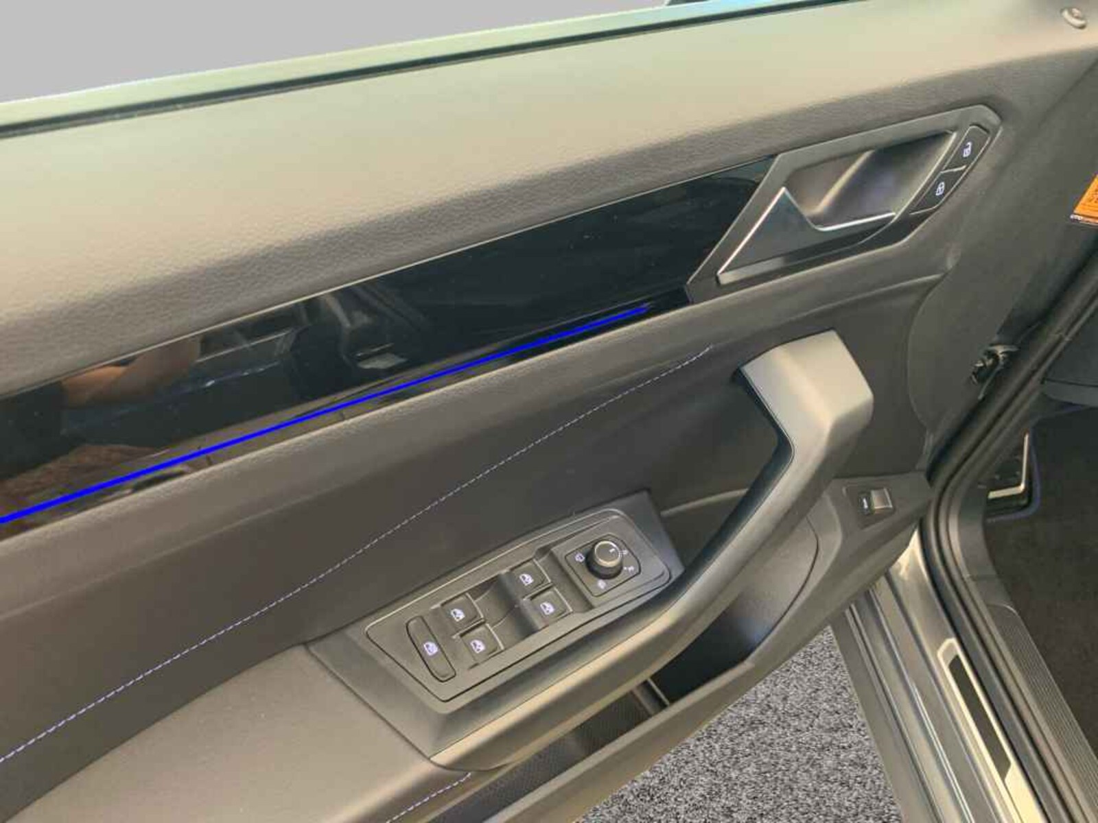 Volkswagen T-Roc – Bild 10