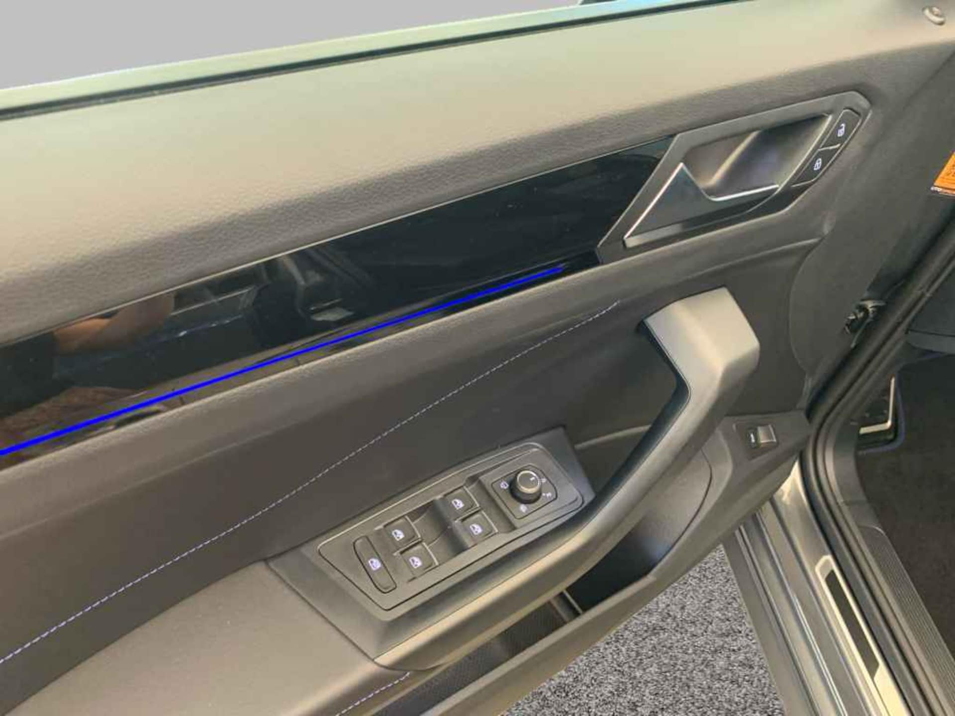 Volkswagen T-Roc R