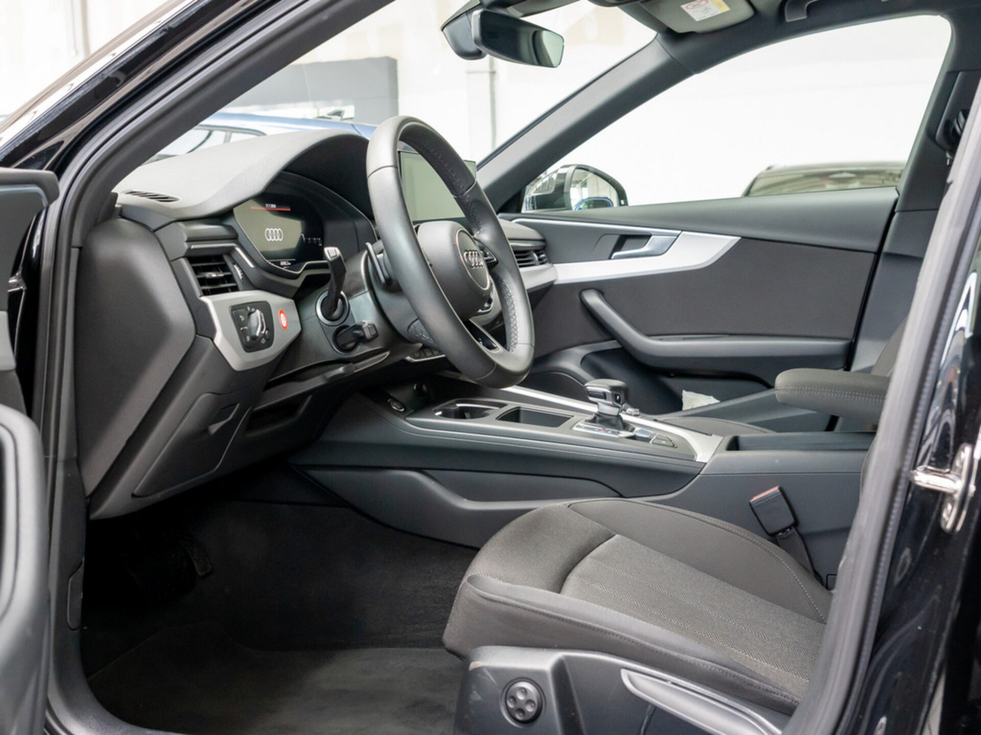 Audi A4 Limousine Advanced