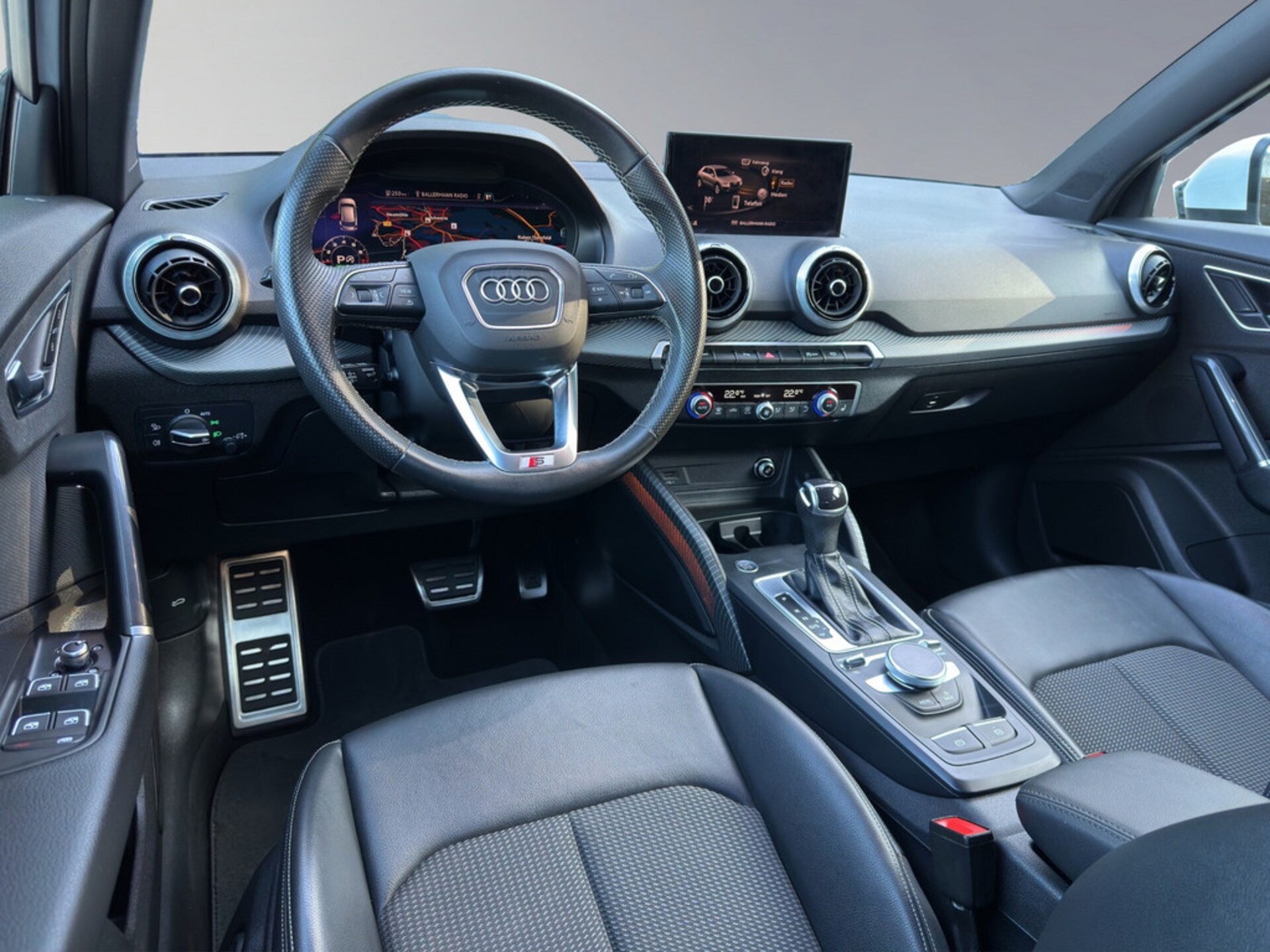 Audi Q2 S line