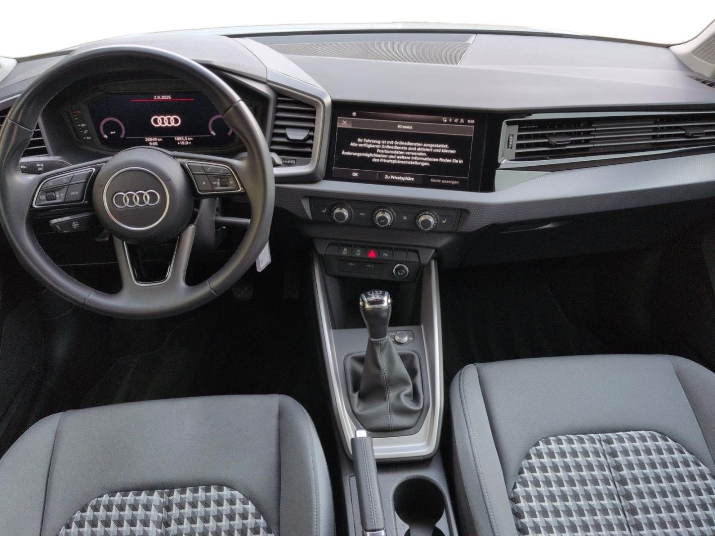 Bild über Audi A1 Sportback S line 25 TFSI Schaltgetriebe - für weitere Informationen kontaktieren Sie den Audi Partner