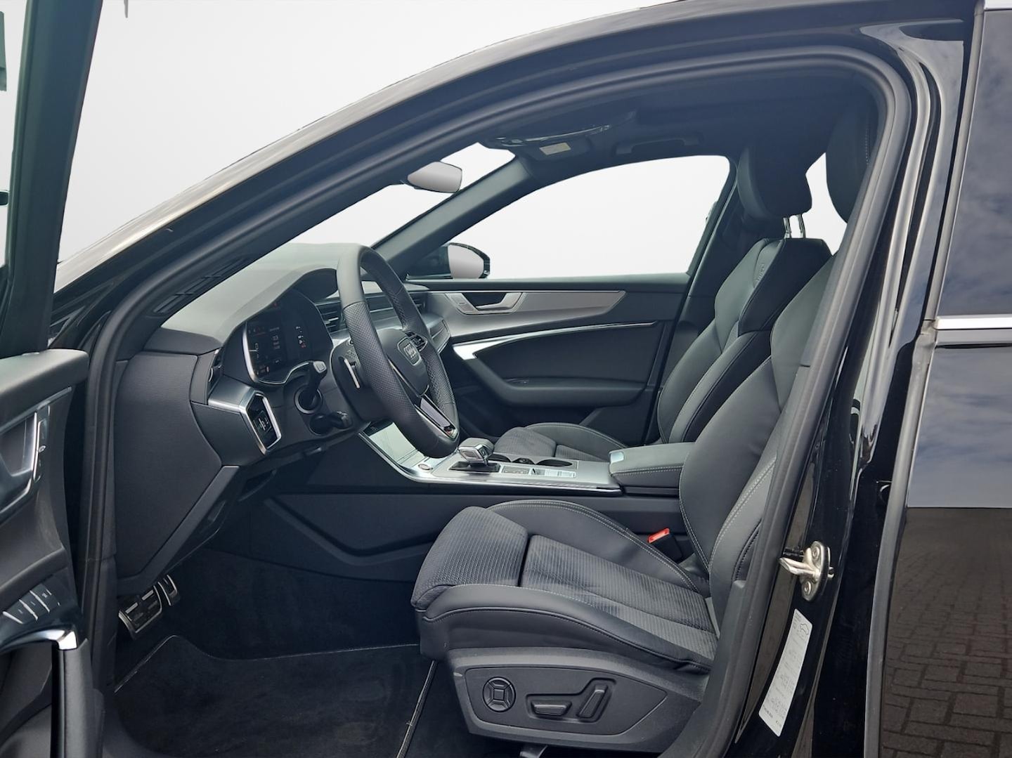 Bild über Audi S6 Avant TDI quattro tiptronic - für weitere Informationen kontaktieren Sie den Audi Partner