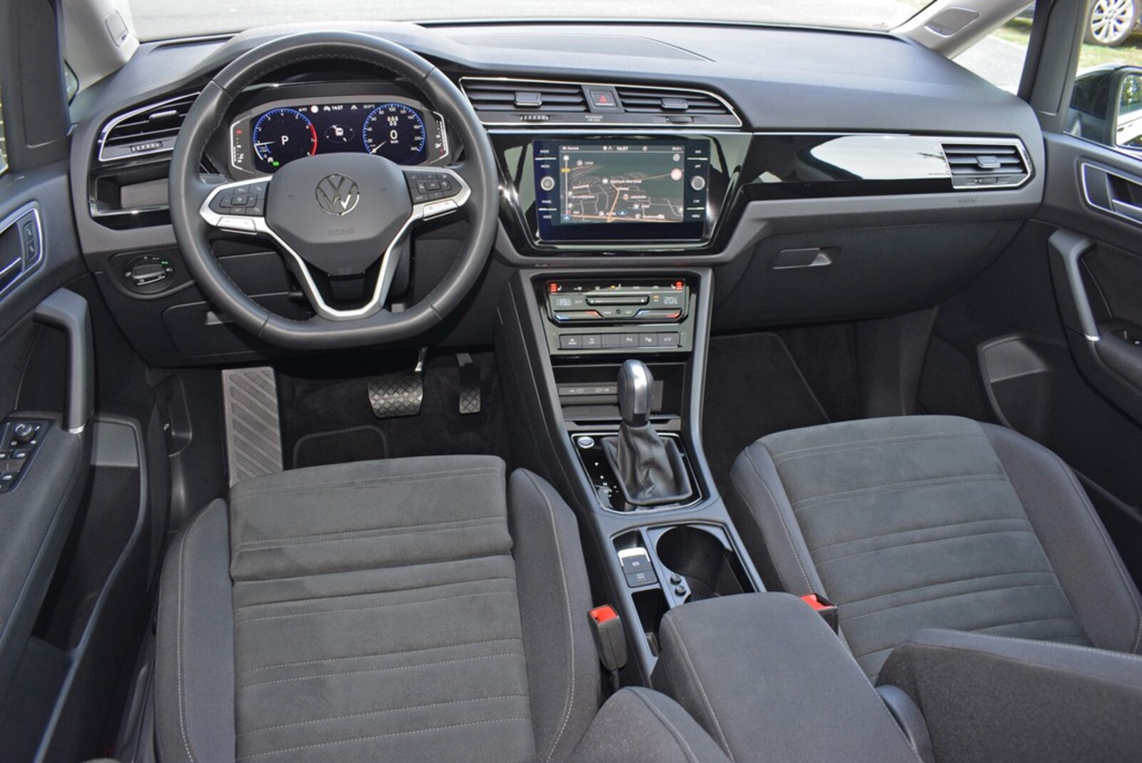 Volkswagen Touran – Bild 2
