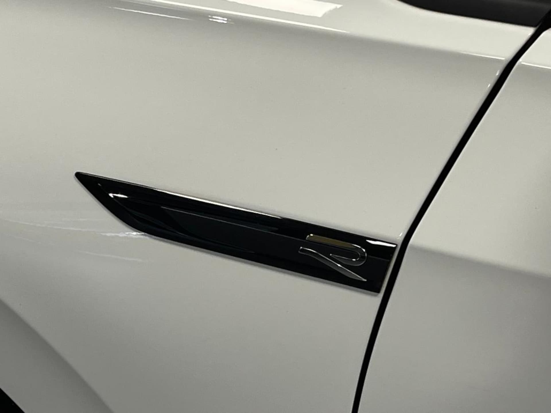 Volkswagen Golf Variant R