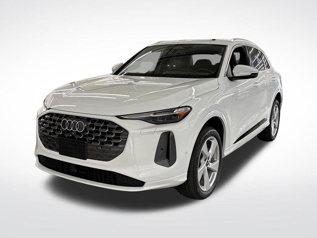 2026 Audi Q5 Premium Plus quattro's photo