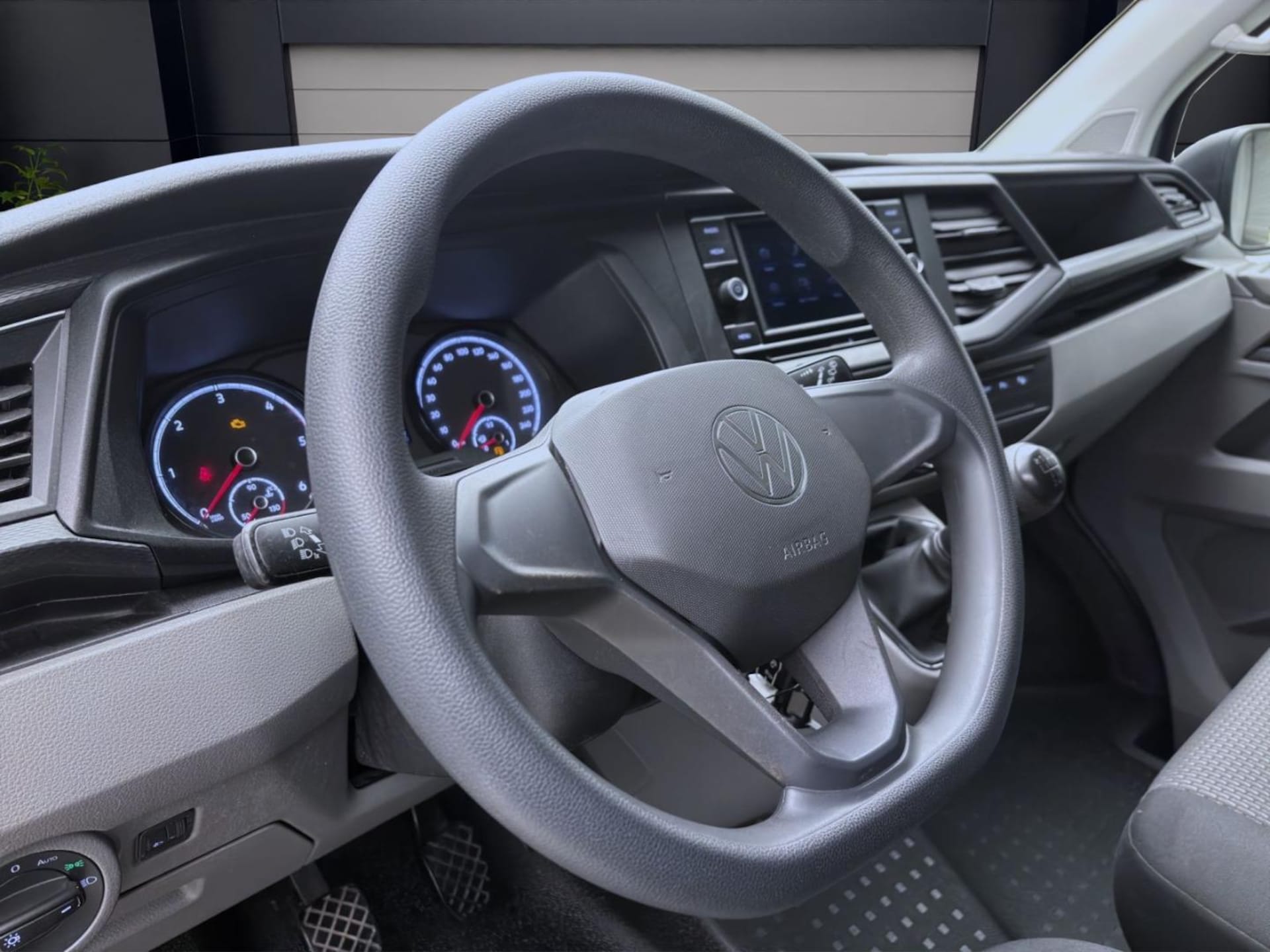 Volkswagen T6.1 Transporter Kombi kurzer Radstand