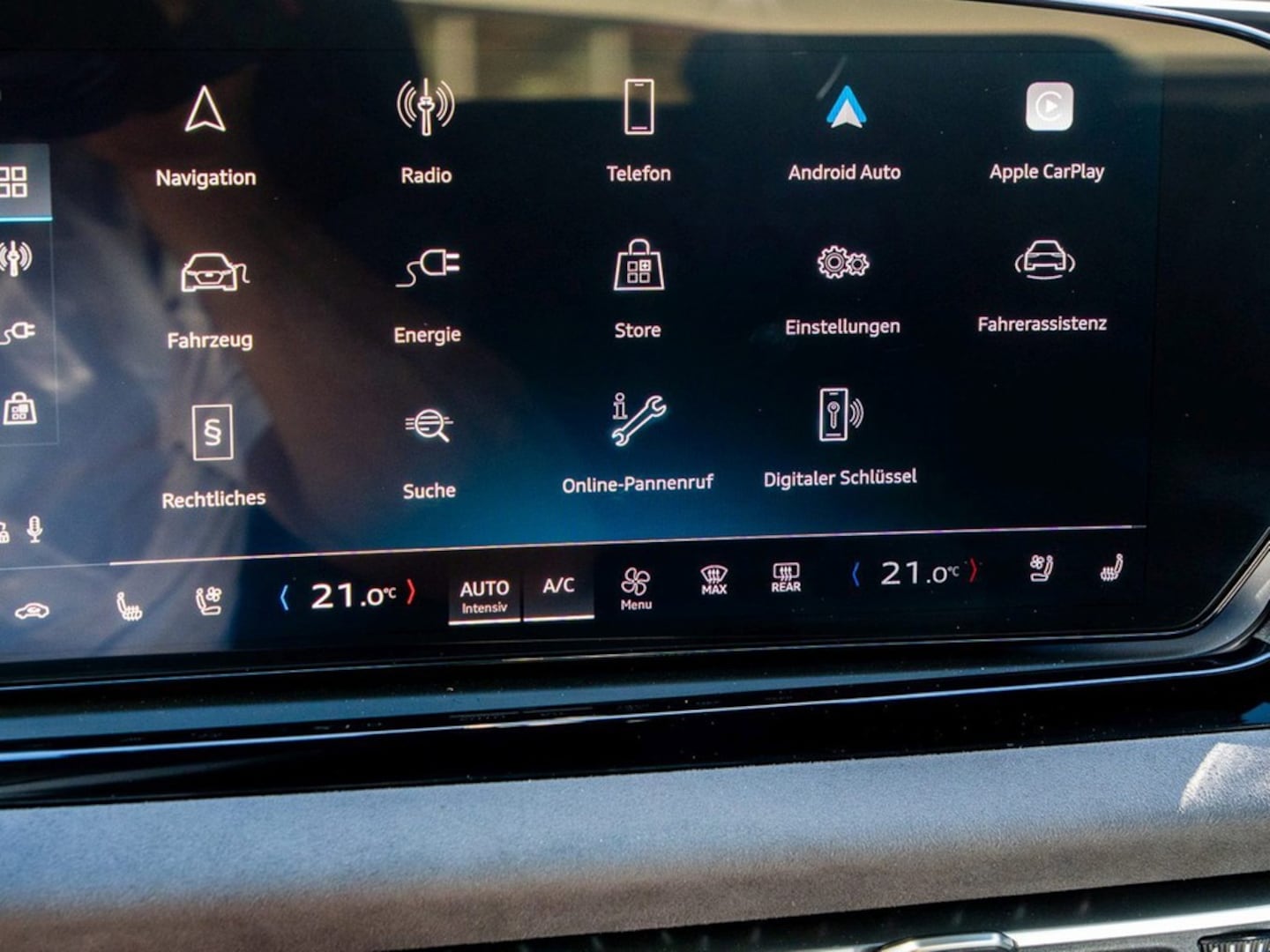 Bild über Audi A5 Avant e-hybrid e-hybrid quattro 270 kW S tronic - für weitere Informationen kontaktieren Sie den Audi Partner