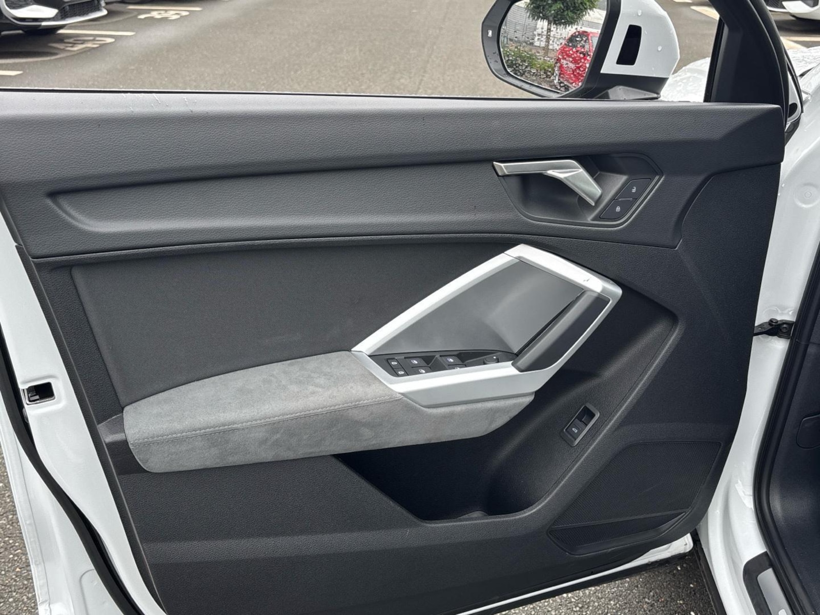 Audi Q3 – Bild 12