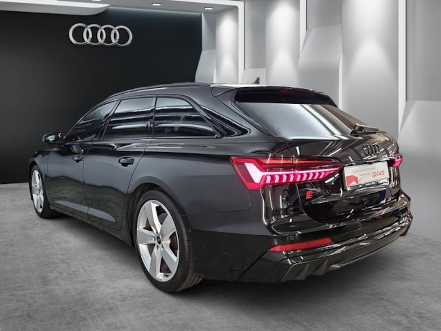 Bild über Audi S6 Avant TDI quattro tiptronic - für weitere Informationen kontaktieren Sie den Audi Partner