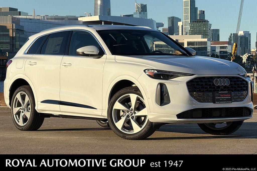 2025 Audi Q5 40 Premium Plus's photo