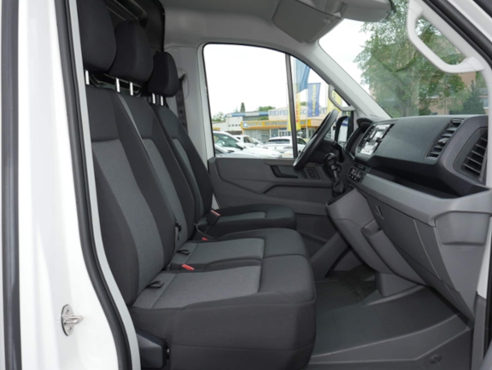 Volkswagen Crafter Kasten mittlerer Radstand