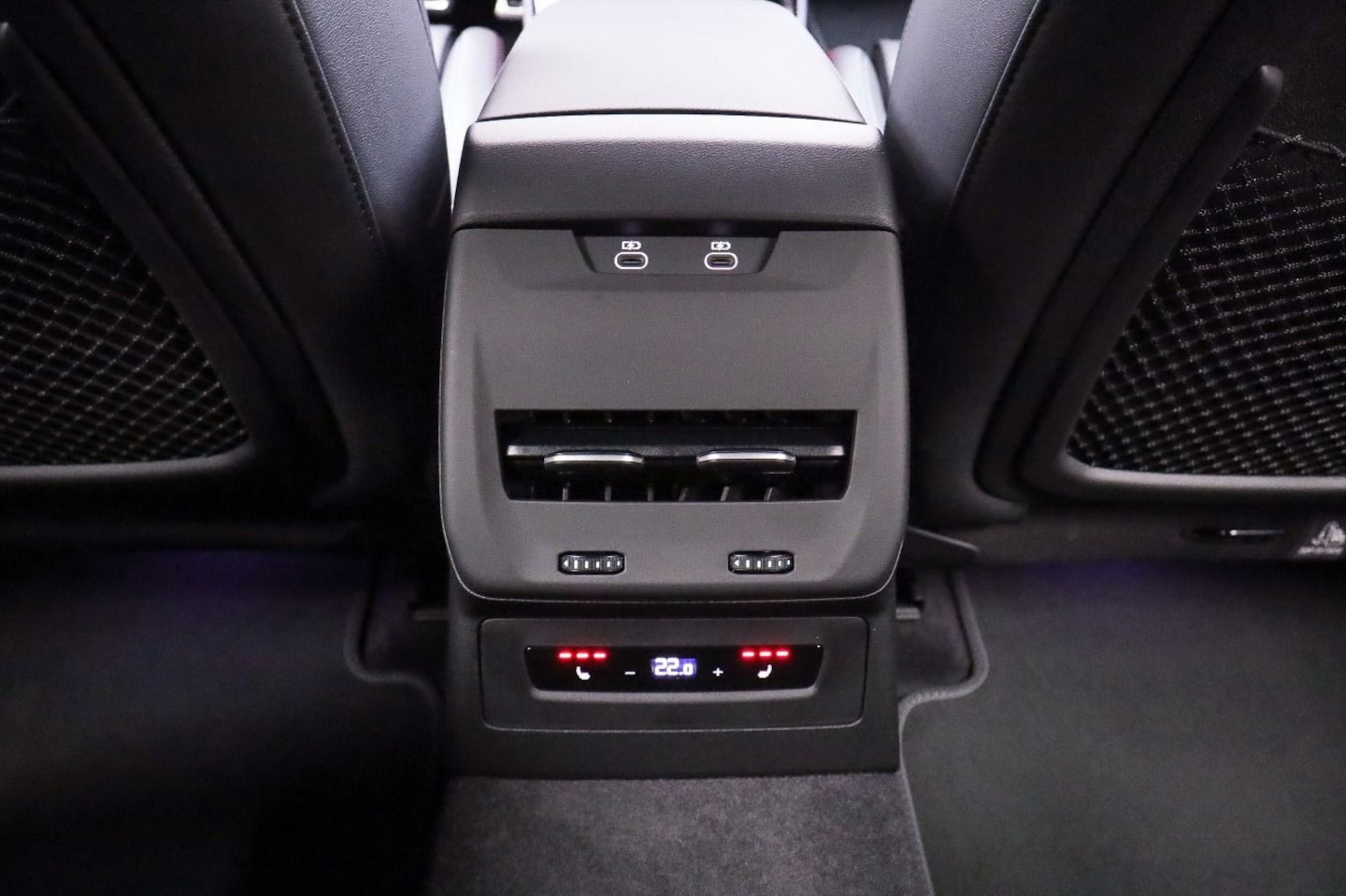 Bild über Audi A5 Avant TDI quattro 150 kW S tronic - für weitere Informationen kontaktieren Sie den Audi Partner