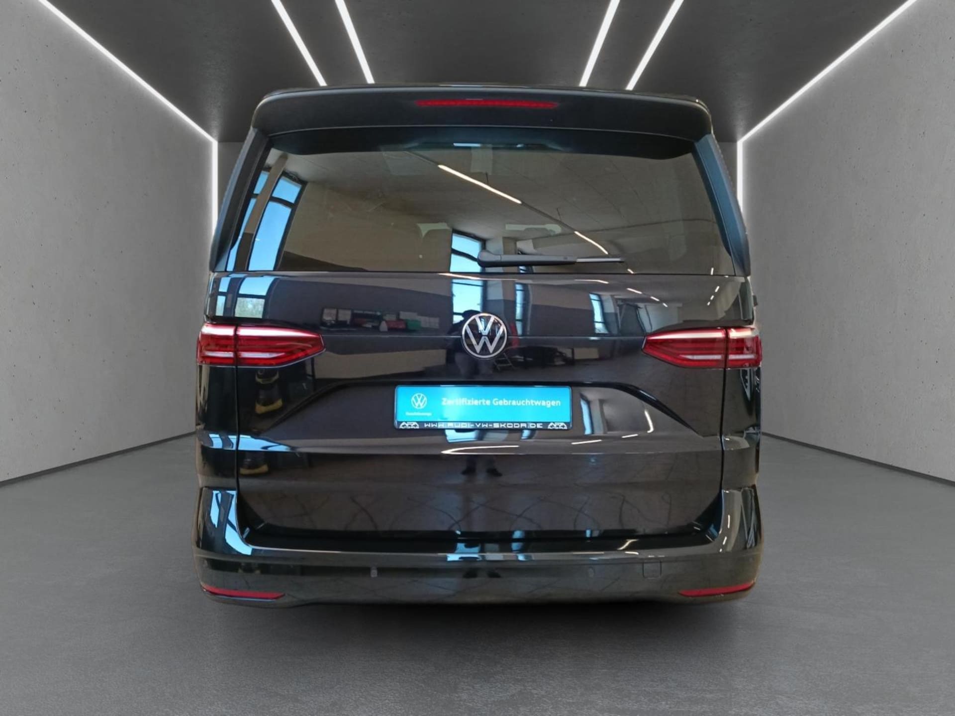 Volkswagen Multivan Basis-Modell