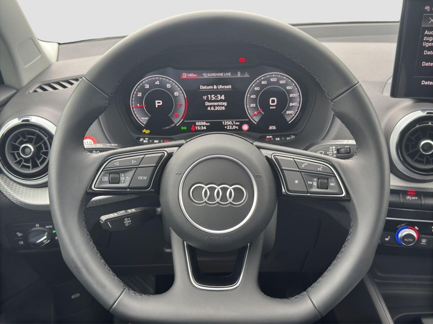 Bild über Audi Q2 advanced 35 TFSI S tronic - für weitere Informationen kontaktieren Sie den Audi Partner