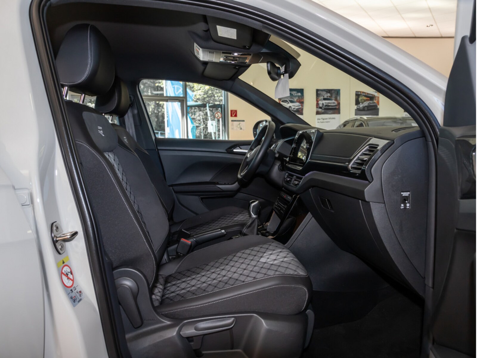 Volkswagen T-Cross – Bild 8